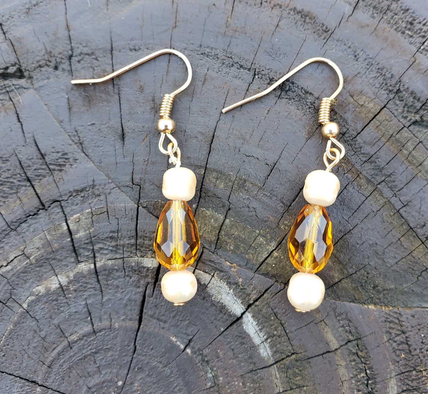 Pearly Dangle Earrings